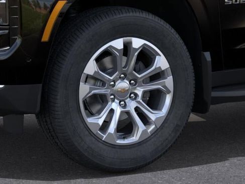 New 2026 Chevrolet Suburban LT w/ Comfort Package AWD/4WD image 9