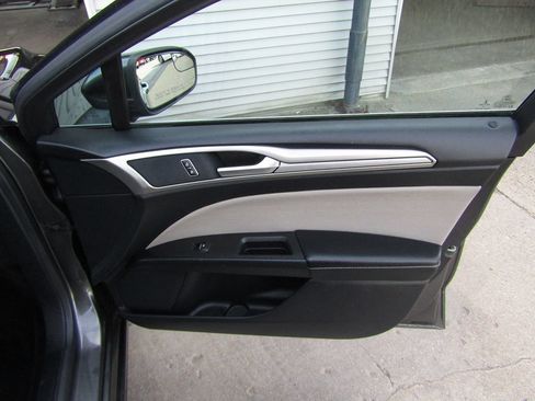 Used 2018 Ford Fusion S FWD image 28