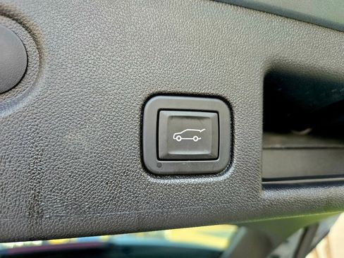 Used 2024 Chevrolet Equinox LT w/ LPO, Floor Liner Package image 28