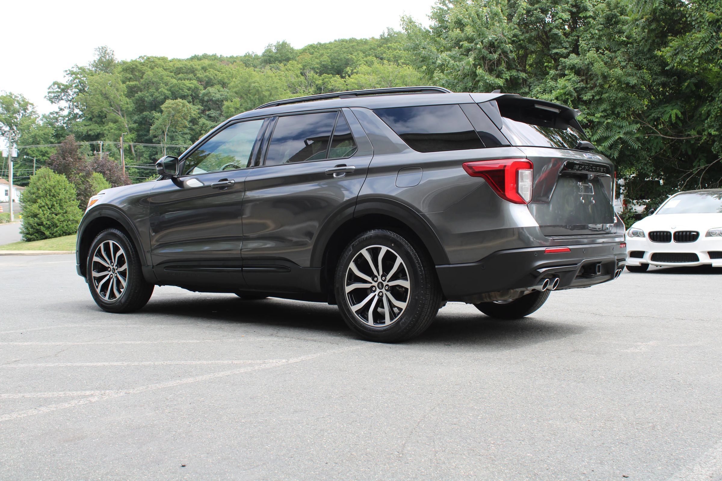 Used 2020 Ford Explorer ST AWD/4WD image 5