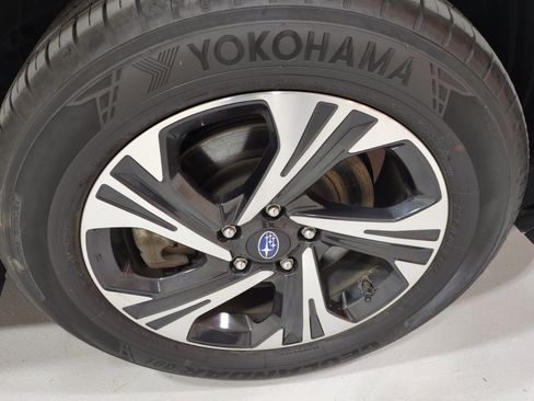 Certified 2025 Subaru Crosstrek 2.5i Premium AWD/4WD image 25