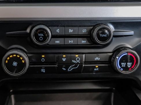 Used 2023 Ford F350 XLT w/ 360-Degree Camera Package AWD/4WD image 25
