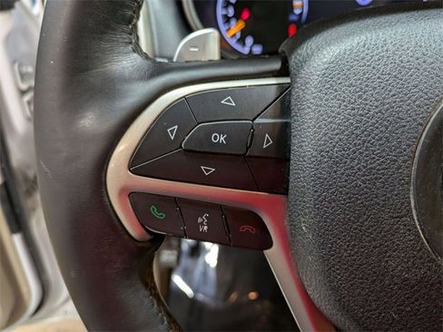 Used 2017 Jeep Grand Cherokee Limited image 17