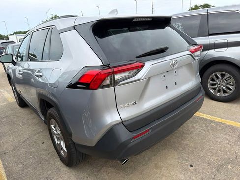 Used 2025 Toyota RAV4 XLE FWD image 4