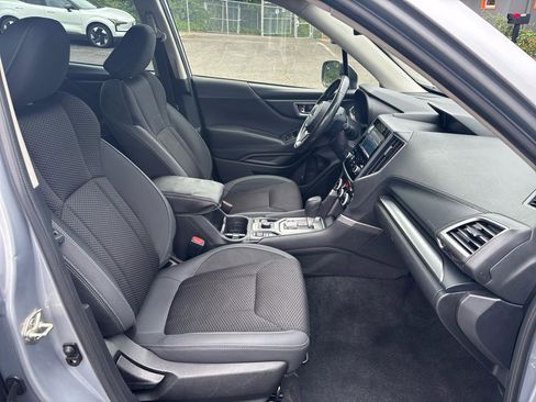 Used 2020 Subaru Forester Premium AWD/4WD image 6