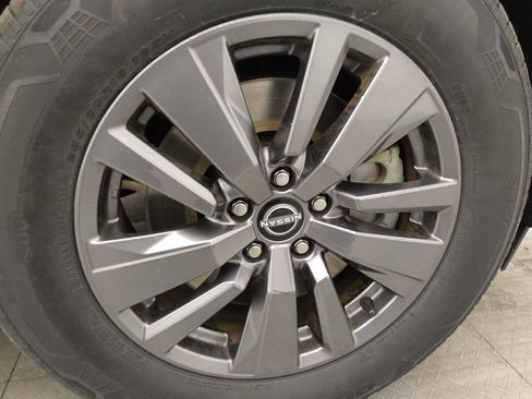Used 2022 Nissan Pathfinder SV FWD image 31
