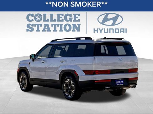 Used 2026 Hyundai Santa Fe SEL image 8
