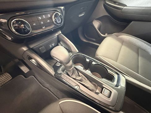 Used 2025 Chevrolet TrailBlazer LT image 39