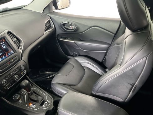 Used 2022 Jeep Cherokee Latitude Lux w/ Sun & Sound Group image 23