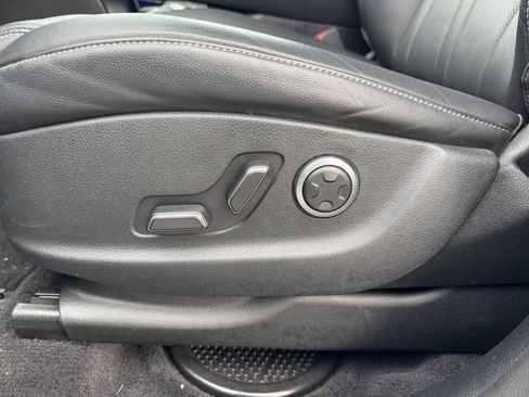 Used 2024 Genesis GV80 2.5T image 13