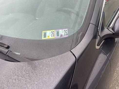 Used 2018 Honda CR-V EX-L image 2