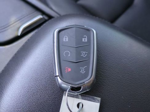 Used 2017 Cadillac XT5 Luxury w/ Driver Awareness Package image 36