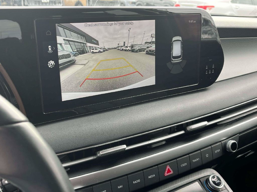 Used 2025 Hyundai Palisade SEL FWD image 24