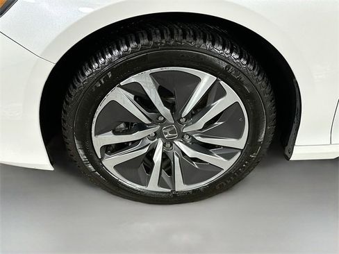 Certified 2021 Honda Accord EX image 13