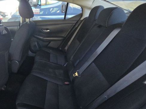 Used 2021 Nissan Sentra SV FWD image 6