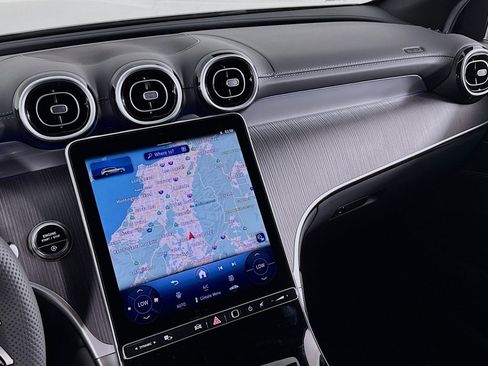 New 2026 Mercedes-Benz GLC 300 image 19
