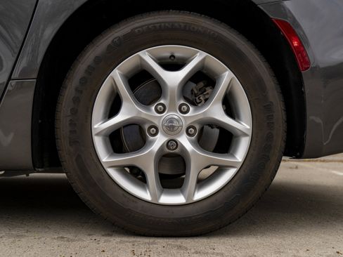 Used 2019 Chrysler Pacifica Touring-L Plus w/ Advanced Safetytec Group image 15