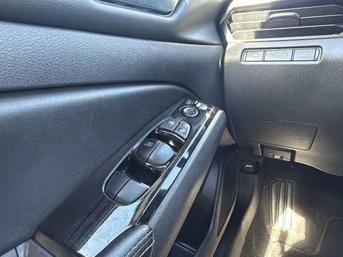 Used 2023 Nissan Altima 2.5 SV image 19