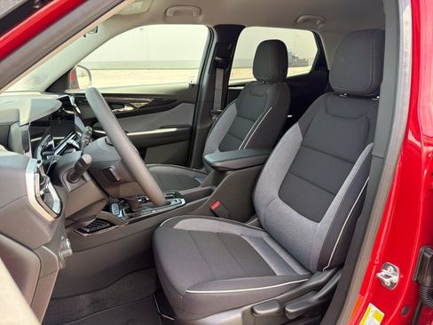 New 2026 Chevrolet TrailBlazer LT FWD image 11