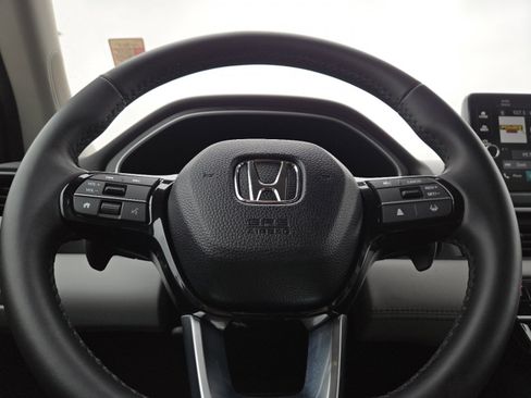 Used 2025 Honda Pilot EX-L image 27