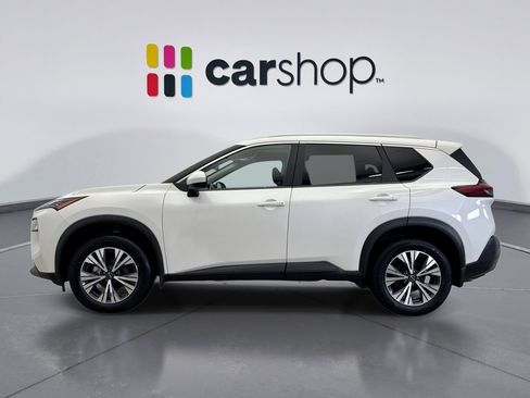 Used 2023 Nissan Rogue SV w/ SV Premium B Package image 2