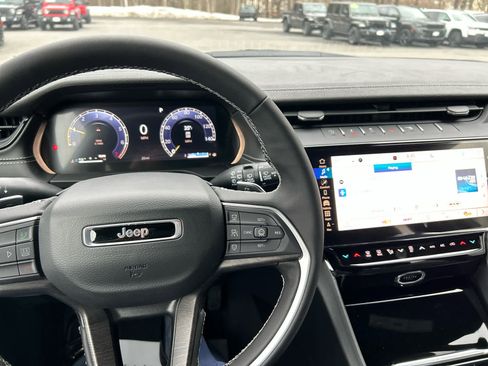 New 2026 Jeep Grand Cherokee L Limited image 19