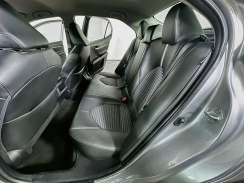 Used 2023 Toyota Camry SE FWD image 14