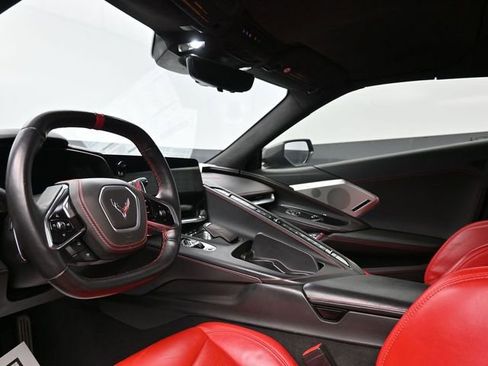 Used 2021 Chevrolet Corvette Stingray Premium Conv w/ Z51 Performance Package RWD image 13