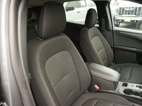Used 2025 Ford Escape Active w/ Tech Pack #1 FWD image 19