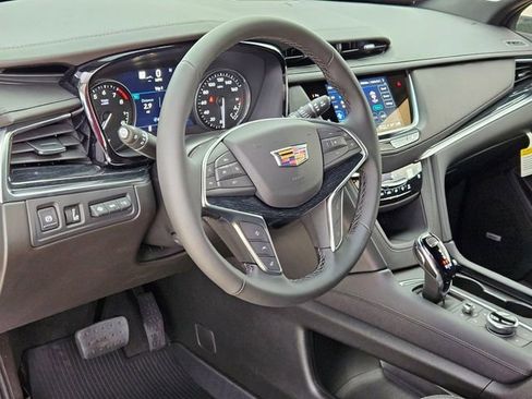 New 2026 Cadillac XT5 Premium Luxury w/ Driver Assist Package image 9