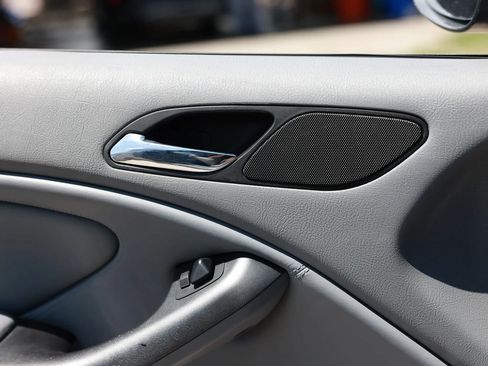 Used 2002 BMW M3 Coupe RWD image 40