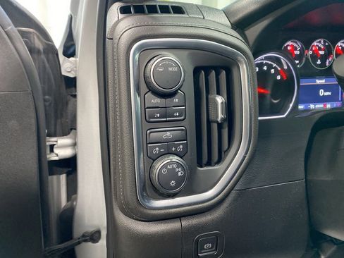 Used 2022 Chevrolet Silverado 1500 LT AWD/4WD image 19