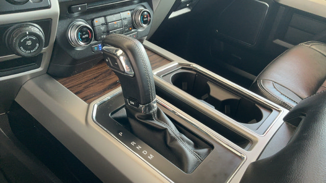Used 2018 Ford F150 Lariat w/ Equipment Group 502A Luxury AWD/4WD image 18