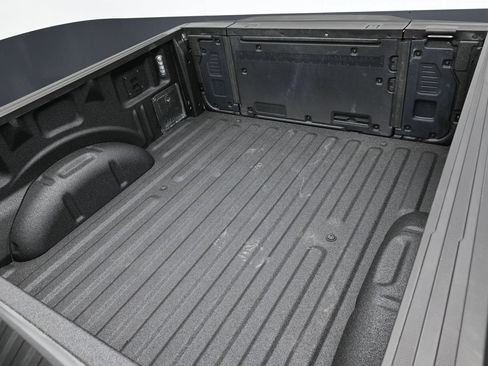 Used 2025 Ford F150 Lariat w/ Equipment Group 502A High AWD/4WD image 46