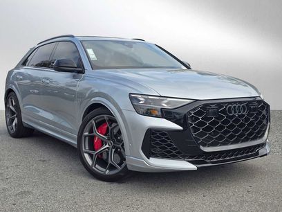 New 2025 Audi RS Q8 performance
