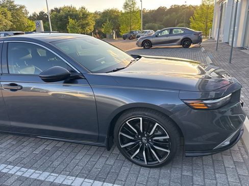 Used 2024 Honda Accord Touring image 13