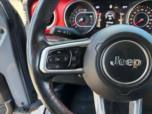 Used 2019 Jeep Wrangler Unlimited Rubicon AWD/4WD image 17