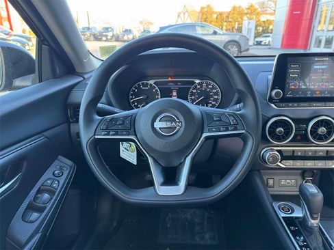 Certified 2025 Nissan Sentra SV image 19