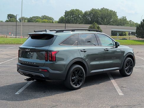 Used 2022 Kia Sorento S w/ Panoramic Sunroof Package AWD/4WD image 4