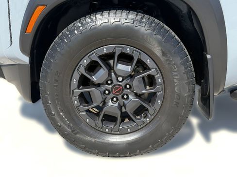 Used 2022 Nissan Frontier Pro-X w/ Pro-X Premium Package image 11