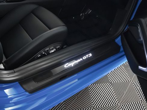 Used 2025 Porsche 718 Cayman GT4 image 26