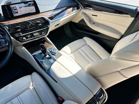 Used 2017 BMW 530i image 25