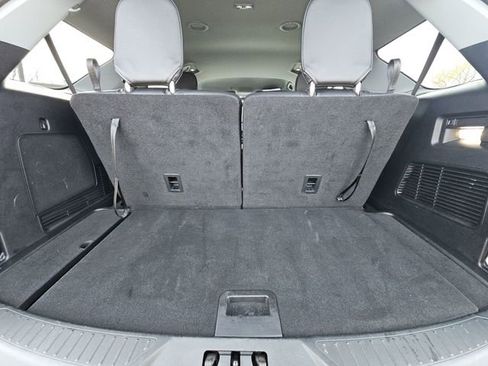 Used 2022 Ford Explorer Limited image 23