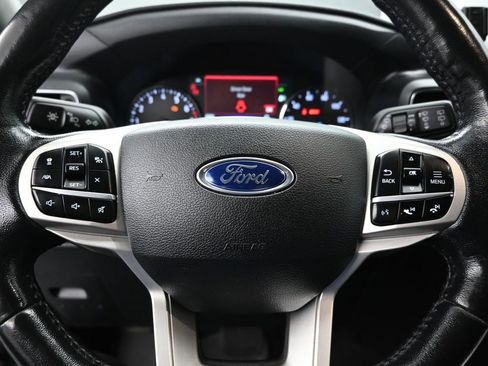 Certified 2021 Ford Explorer XLT image 11