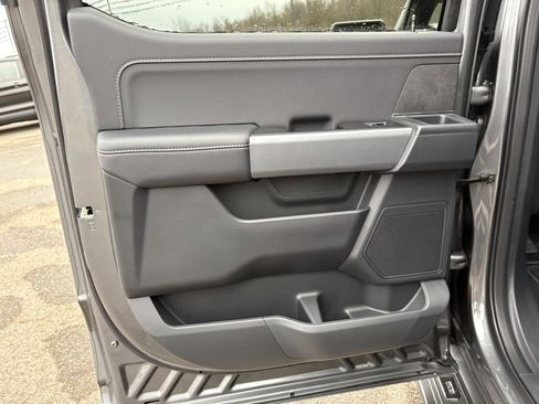 New 2026 Ford F150 XLT w/ XLT Black Appearance Package image 19