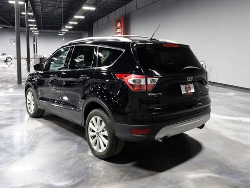 Used 2017 Ford Escape Titanium image 5
