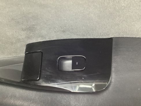 Used 2018 Tesla Model 3 Mid Range RWD image 39