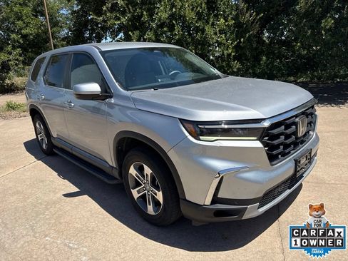 Used 2024 Honda Pilot EX-L image 3