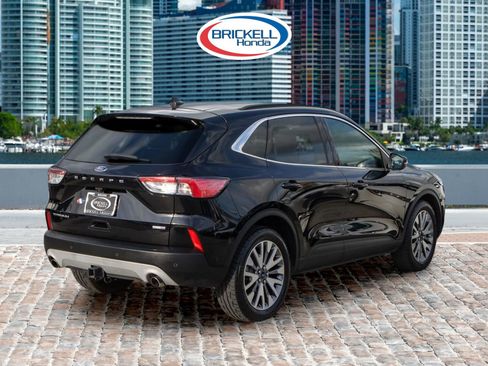 Used 2020 Ford Escape Titanium w/ Titanium Premium Package 2.0 image 5