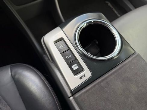 Used 2012 Toyota Prius V Five image 23